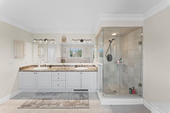 Photo 23 at 9 Sorbonne Drive, Vales of Castlemore North, Brampton