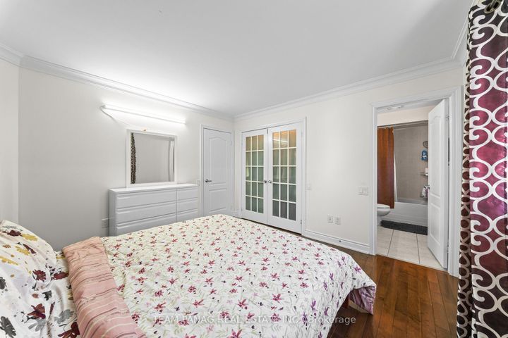 Photo 26 at 9 Sorbonne Drive, Vales of Castlemore North, Brampton