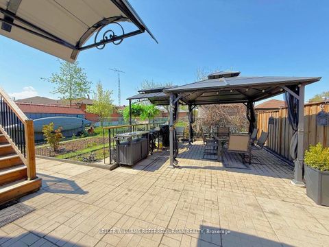 Photo 14 at 6 Elmhurst Drive, Kipling, Toronto