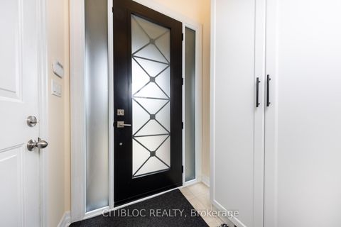 Photo 4 at 25 Claudview Street, King City, King