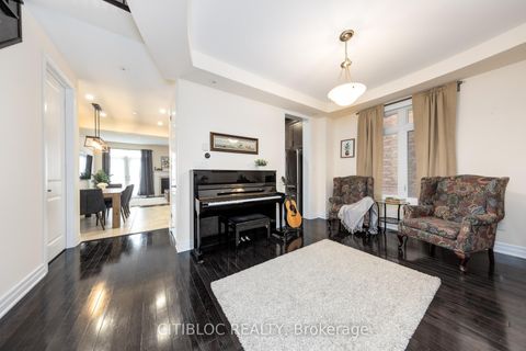 Photo 6 at 25 Claudview Street, King City, King