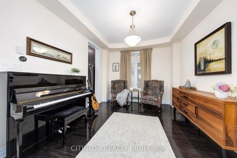 Photo 7 at 25 Claudview Street, King City, King