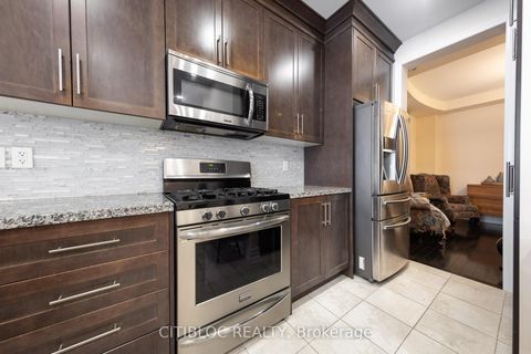 Photo 10 at 25 Claudview Street, King City, King