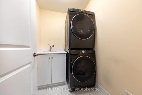 Photo 33 at 25 Claudview Street, King City, King