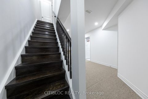 Photo 34 at 25 Claudview Street, King City, King