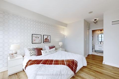 Photo 19 at 1909 - 10 Navy Wharf Court, Waterfront Communities C1, Toronto