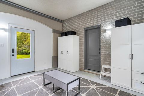 Photo 14 at 7833 Poplar Side Road, Rural Clearview, Clearview