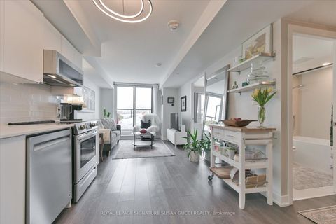 Photo 6 at 620 - 1401 O'Connor Drive, Parkview, Toronto