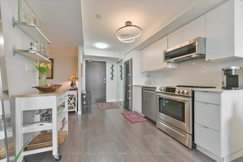 Photo 10 at 620 - 1401 O'Connor Drive, Parkview, Toronto