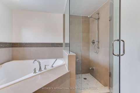 Photo 26 at 301 - 40 Harding Boulevard W, Harding, Richmond Hill