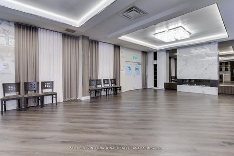 Photo 34 at 301 - 40 Harding Boulevard W, Harding, Richmond Hill