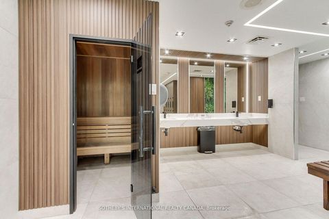 Photo 39 at 301 - 40 Harding Boulevard W, Harding, Richmond Hill