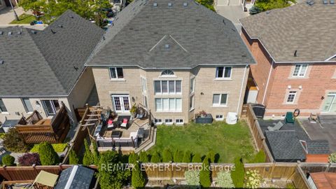 Photo 2 at 7 Josephine Road, Vellore Village, Vaughan