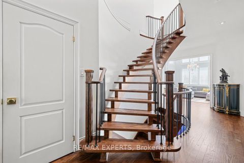 Photo 20 at 7 Josephine Road, Vellore Village, Vaughan