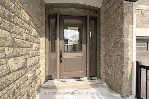 Photo 1 at 8 Heart Lake Circle, King City, King