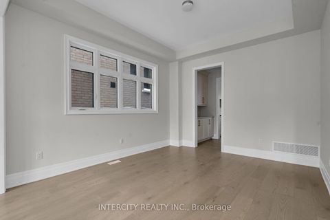 Photo 6 at 8 Heart Lake Circle, King City, King