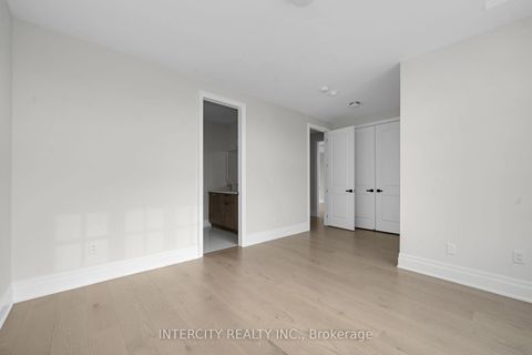 Photo 29 at 8 Heart Lake Circle, King City, King