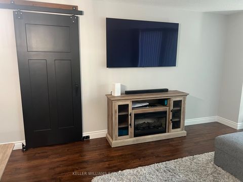 Photo 12 at 401 - 140 Dunlop Street E, City Centre, Barrie