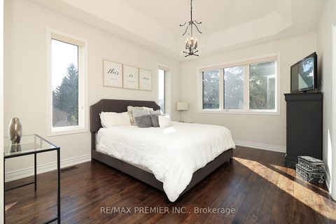 Photo 8 at 39 Caliber Court, Nobleton, King