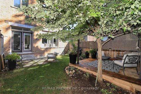 Photo 18 at 39 Caliber Court, Nobleton, King