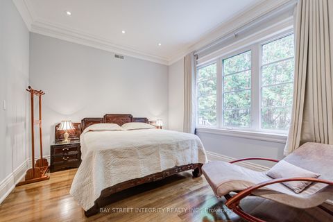 Photo 16 at 9 Highland Court, Aurora Village, Aurora