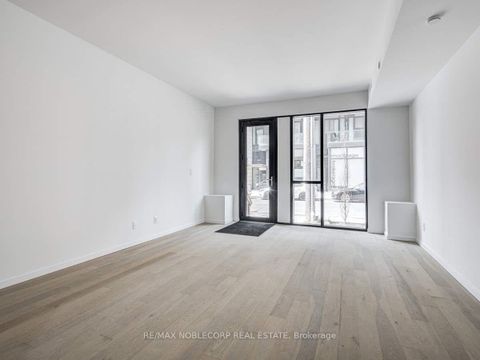 Photo 4 at 102 - 45 Dovercourt Road, Niagara, Toronto