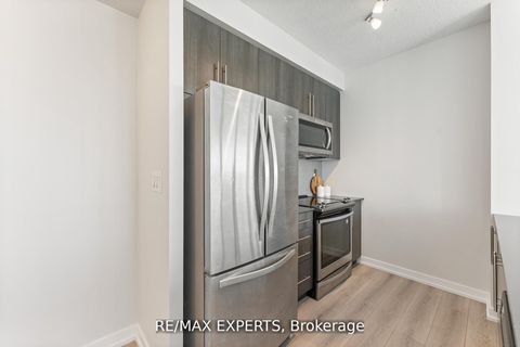 Photo 6 at 4502 - 4011 Brickstone Mews, City Centre, Mississauga