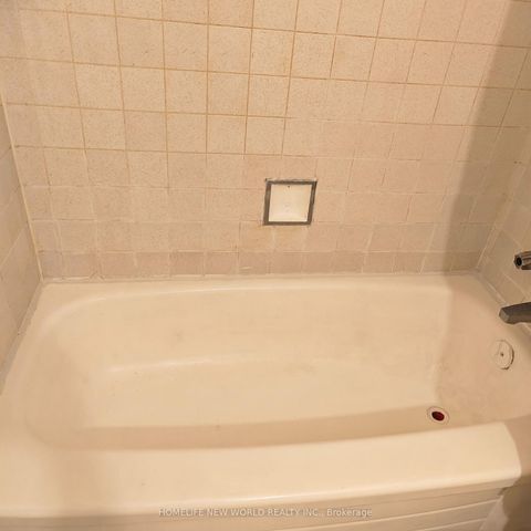 Photo 9 at 606 - 4064 Lawrence Avenue E, West Hill, Toronto