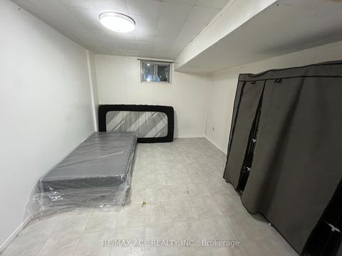 Photo 15 at 17 Huddleston Court, Birchmount, Toronto