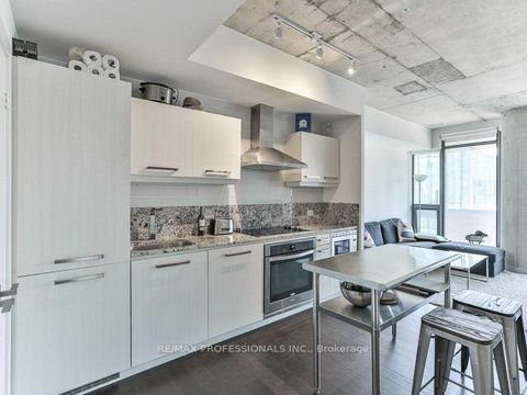 Photo 10 at 1006 - 15 Beverley Street, Chinatown, Toronto