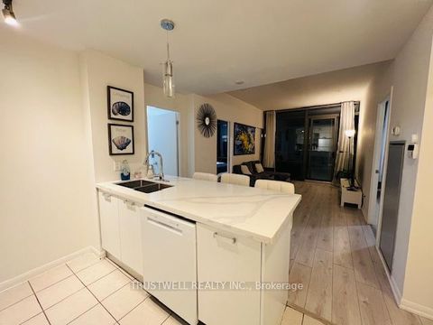 Photo 3 at 2601 - 38 Grenville Street, Bay Street Corridor, Toronto