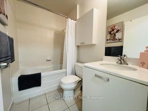 Photo 10 at 2601 - 38 Grenville Street, Bay Street Corridor, Toronto