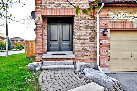 Photo 3 at 73 Bloomgate Crescent, Oak Ridges, Richmond Hill
