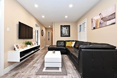 Photo 13 at 73 Bloomgate Crescent, Oak Ridges, Richmond Hill