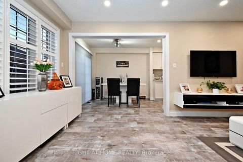 Photo 15 at 73 Bloomgate Crescent, Oak Ridges, Richmond Hill