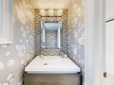 Photo 20 at 121 Adventure Crescent, Vellore Village, Vaughan