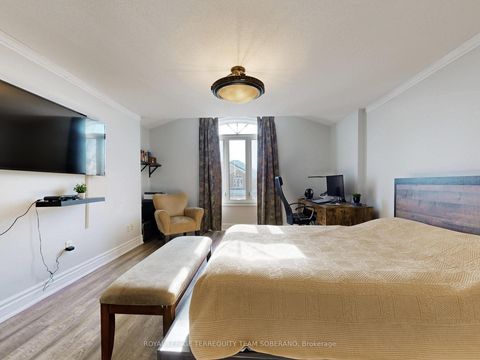 Photo 34 at 121 Adventure Crescent, Vellore Village, Vaughan
