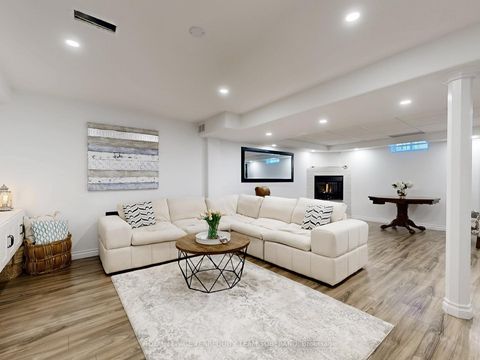 Photo 39 at 121 Adventure Crescent, Vellore Village, Vaughan