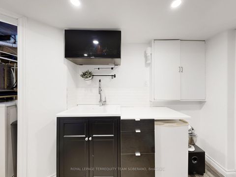 Photo 44 at 121 Adventure Crescent, Vellore Village, Vaughan