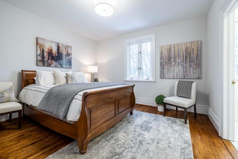 Photo 21 at 121 Roxborough Drive, Moore Park, Toronto