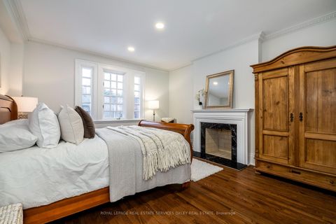 Photo 23 at 121 Roxborough Drive, Moore Park, Toronto