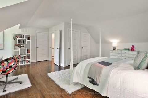 Photo 27 at 121 Roxborough Drive, Moore Park, Toronto