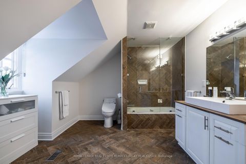 Photo 28 at 121 Roxborough Drive, Moore Park, Toronto