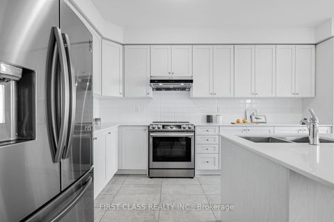 Photo 19 at 38 Hewison Avenue, Rural Richmond Hill, Richmond Hill