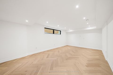 Photo 40 at 23 Lippincott Street, Chinatown, Toronto