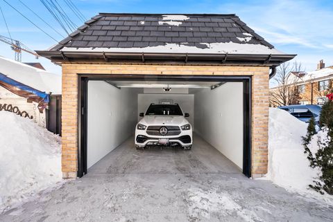 Photo 48 at 23 Lippincott Street, Chinatown, Toronto