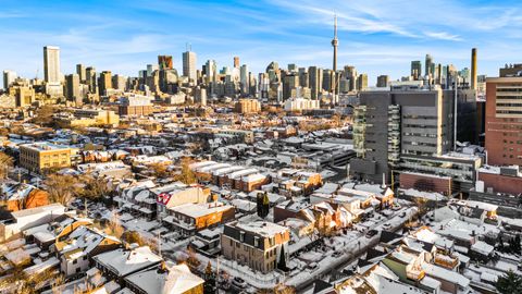 Photo 49 at 23 Lippincott Street, Chinatown, Toronto