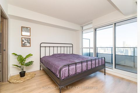 Photo 12 at 4502 - 38 Widmer Street, Waterfront Communities C1, Toronto