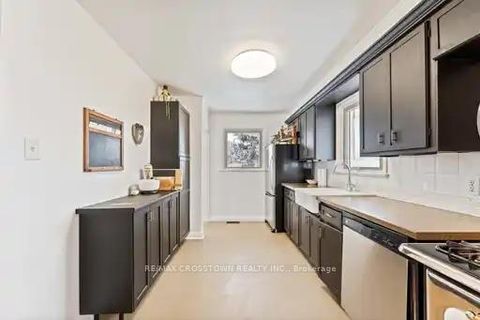 Photo 11 at 55 Davidson Street, Wellington, Barrie