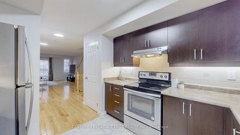 Photo 8 at 256 - 33 Foal Path, Windfields, Oshawa